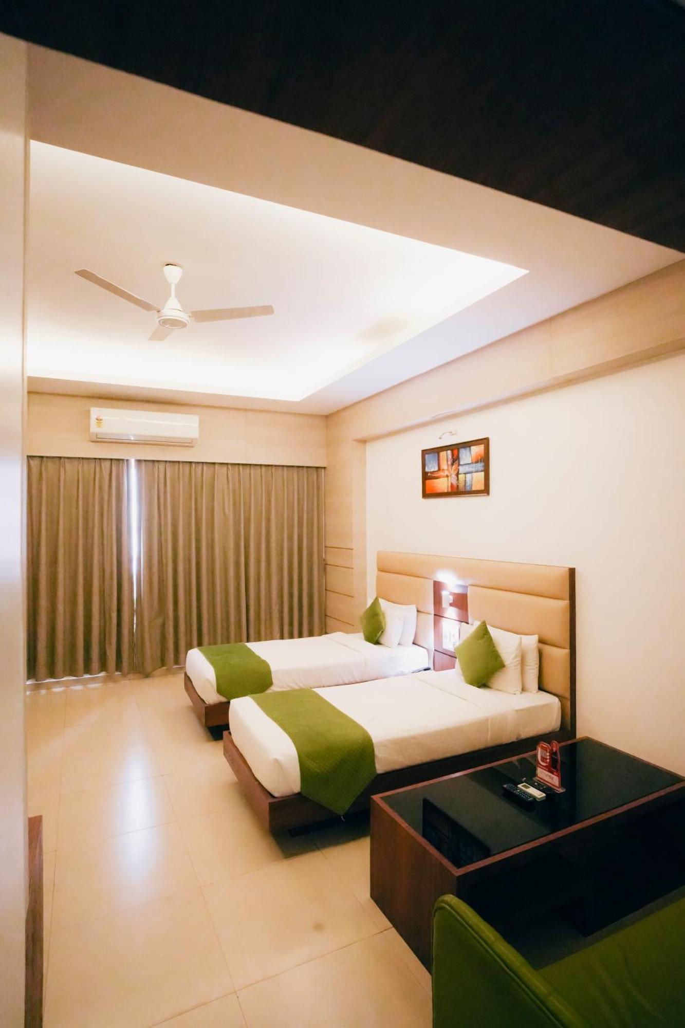 Imperial Heights Hotel Deoghar Eksteriør billede