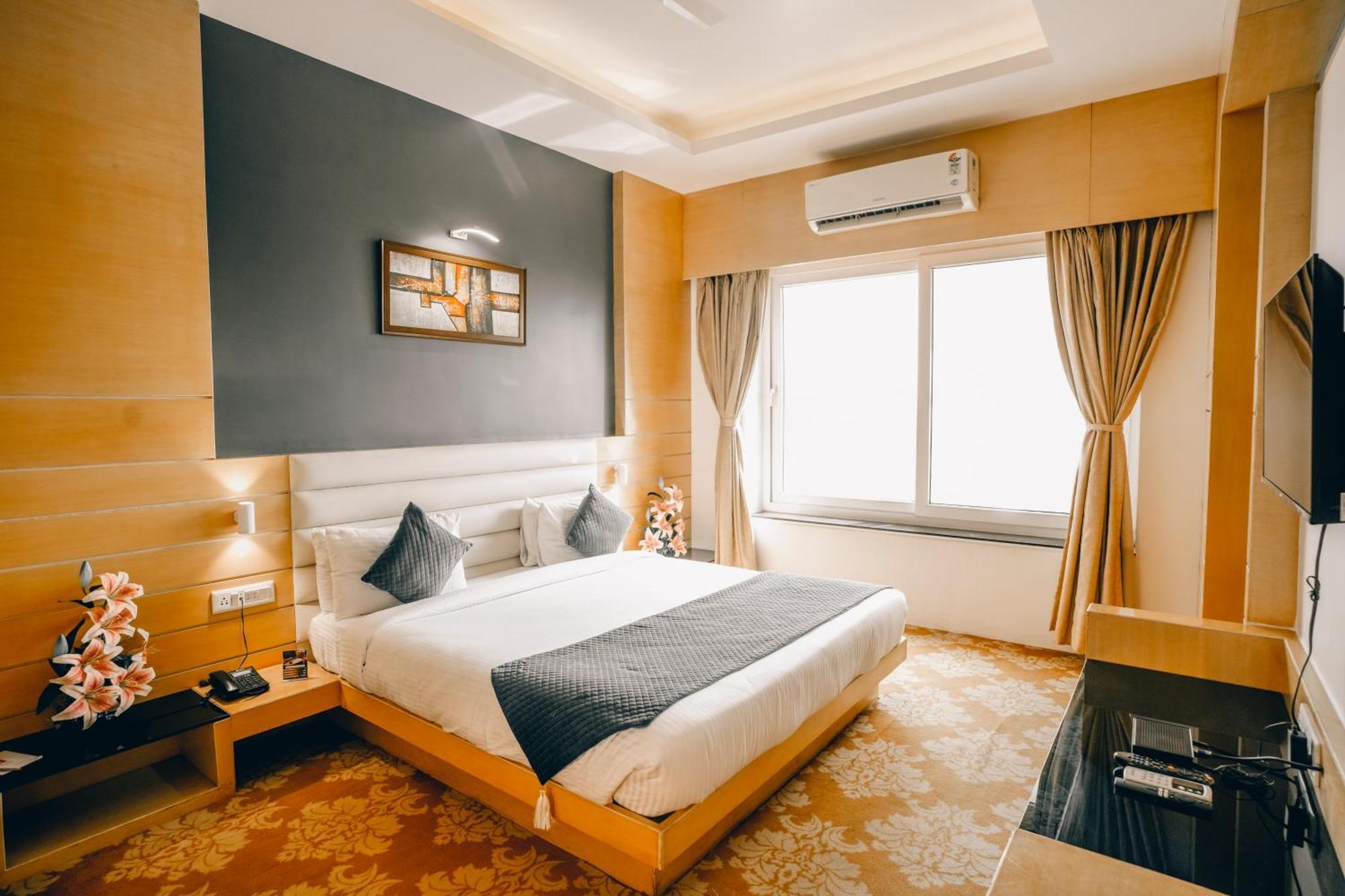 Imperial Heights Hotel Deoghar Eksteriør billede